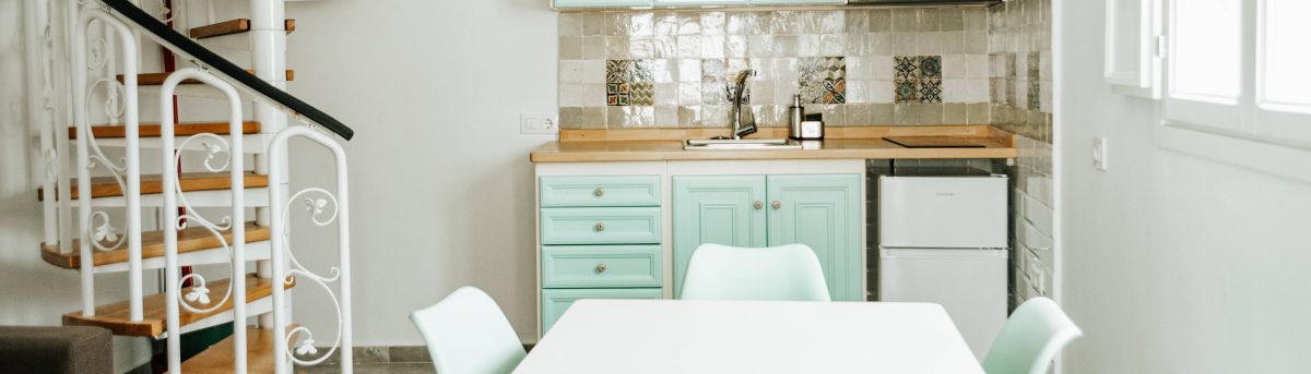 Apartamentos y estudios con encanto .